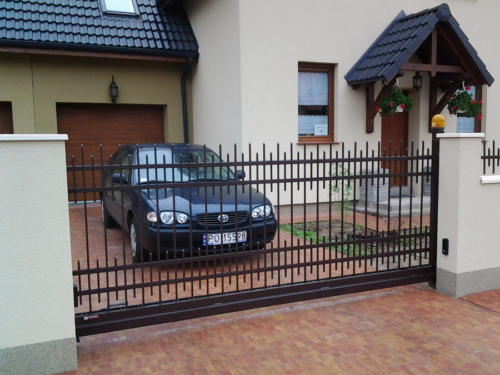 Projektujemy, wykonujemy i montujemy furtki, bramy przesuwne, skrzydłowe - KIM Ogrodzenia Budzyń