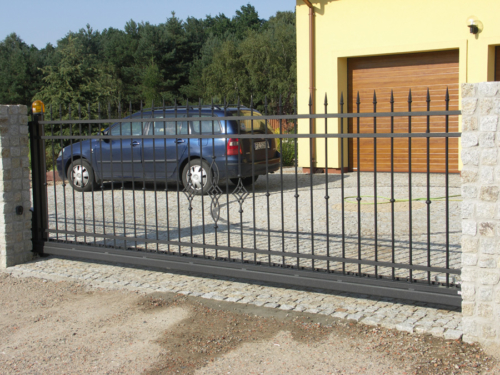 Projektujemy, wykonujemy i montujemy furtki, bramy przesuwne, skrzydłowe - KIM Ogrodzenia Budzyń