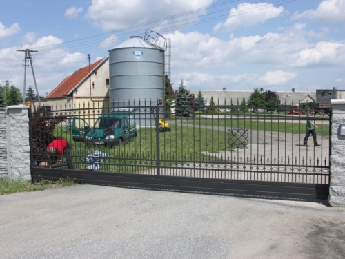 Projektujemy, wykonujemy i montujemy furtki, bramy przesuwne, skrzydłowe - KIM Ogrodzenia Budzyń