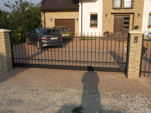 Projektujemy, wykonujemy i montujemy furtki, bramy przesuwne, skrzydłowe - KIM Ogrodzenia Budzyń