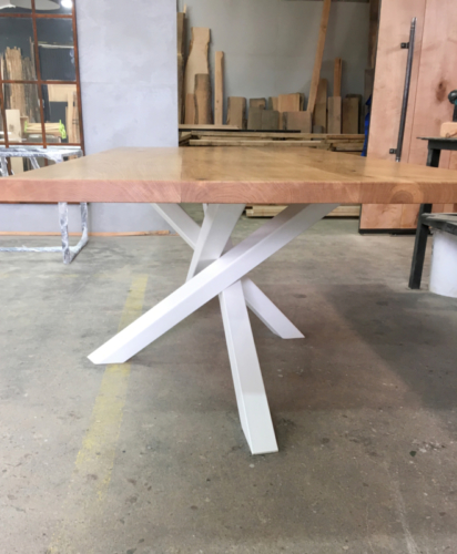 Nowoczesny stół metalowy - KIM Ogrodzenia Budzyń