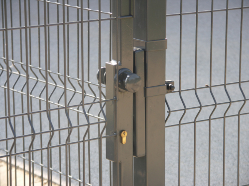 Sprzedajemy i montujemy ogrodzenia systemowe z siatki i panelowe, malowane, cynkowane - KIM Ogrodzenia Budzyń