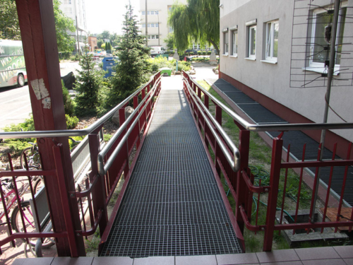 Podjazdy i pochylnie dla niepełnosprawnych - KIM Ogrodzenia Budzyń