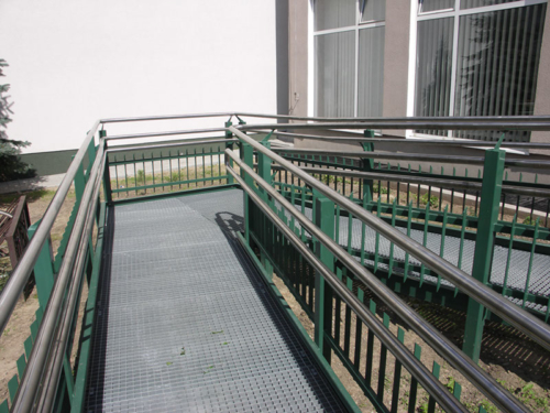 Wykonujemy i montujemy podjazdy i pochylnie dla niepełnosprawnych - KIM Ogrodzenia Budzyń