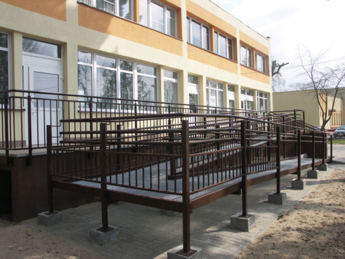 Wykonujemy i montujemy podjazdy i pochylnie dla niepełnosprawnych - KIM Ogrodzenia Budzyń