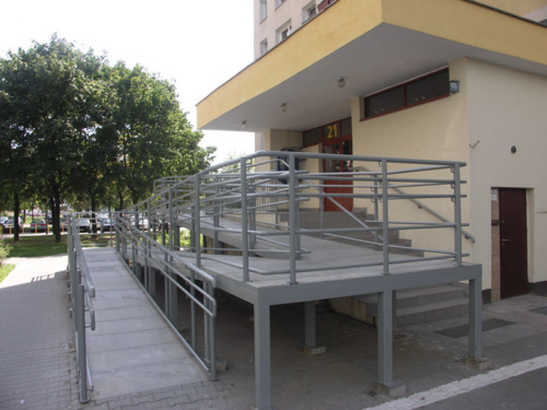 Wykonujemy i montujemy podjazdy i pochylnie dla niepełnosprawnych - KIM Ogrodzenia Budzyń