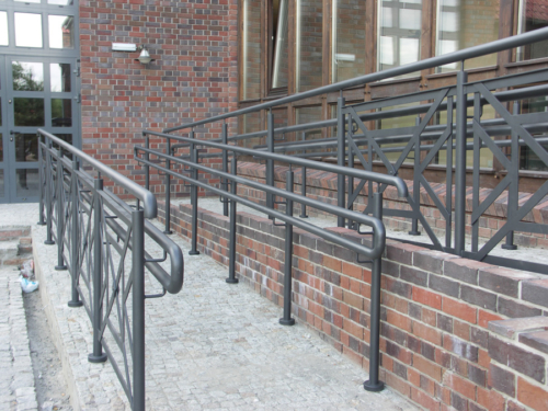 Wykonujemy i montujemy podjazdy i pochylnie dla niepełnosprawnych - KIM Ogrodzenia Budzyń