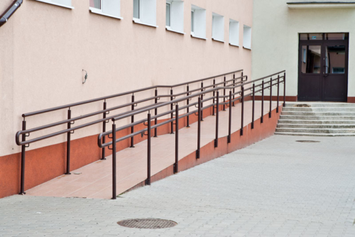 Podjazdy i pochylnie dla niepełnosprawnych - KIM Ogrodzenia Budzyń