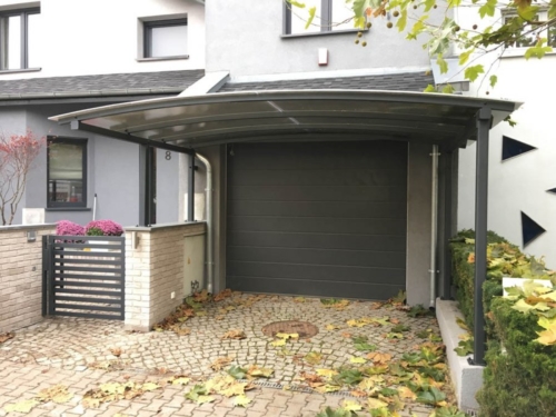 Wykonujemy i montujemy różne elementy ślusarki budowlanej - zadaszenia, poręcze, daszki - KIM Ogrodzenia Budzyń