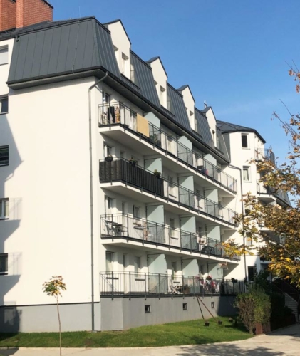 Balustrady balkonowe i przegrody balkonowe - stalowe, ocynkowane, malowane proszkowo wypełnienie - szkło bezpieczne matowe - KIM Ogrodzenia Budzyń, Chodzież, Piła, Poznań