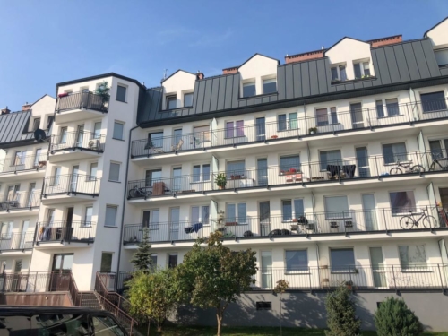 Balustrady balkonowe i przegrody balkonowe - stalowe, ocynkowane, malowane proszkowo wypełnienie - szkło bezpieczne matowe - KIM Ogrodzenia Budzyń, Chodzież, Piła, Poznań